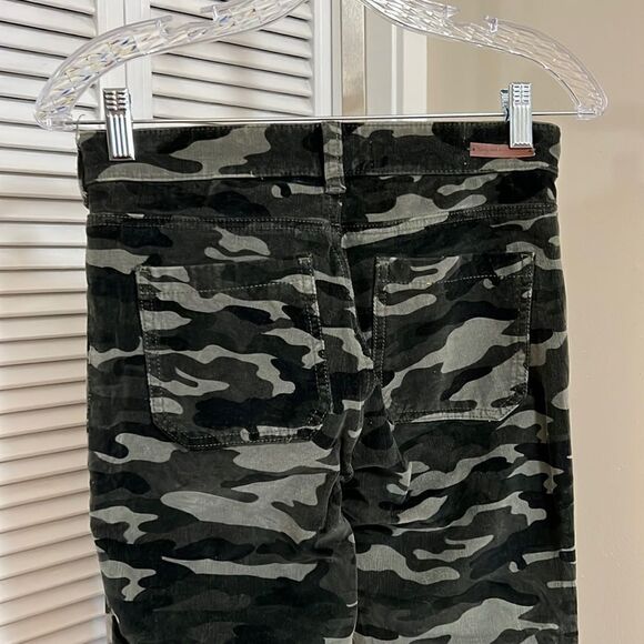 Anthropologie Pilcro High Rise Skinny Pants - Picture 9 of 11